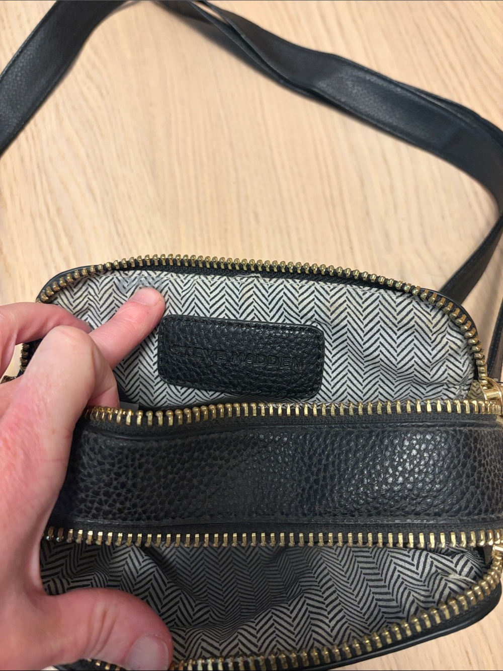 Steve Madden Crossbody Bag with Gold Accents - Picture 6 of 7